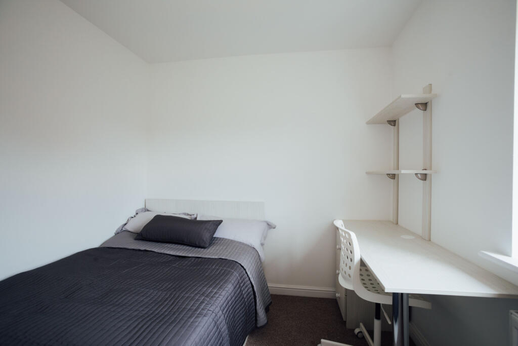 House in Leicester - View 5