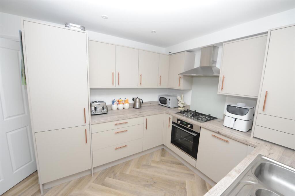 Additional image 3 of Hutton Hall Drive, Eccleshill, Bradford