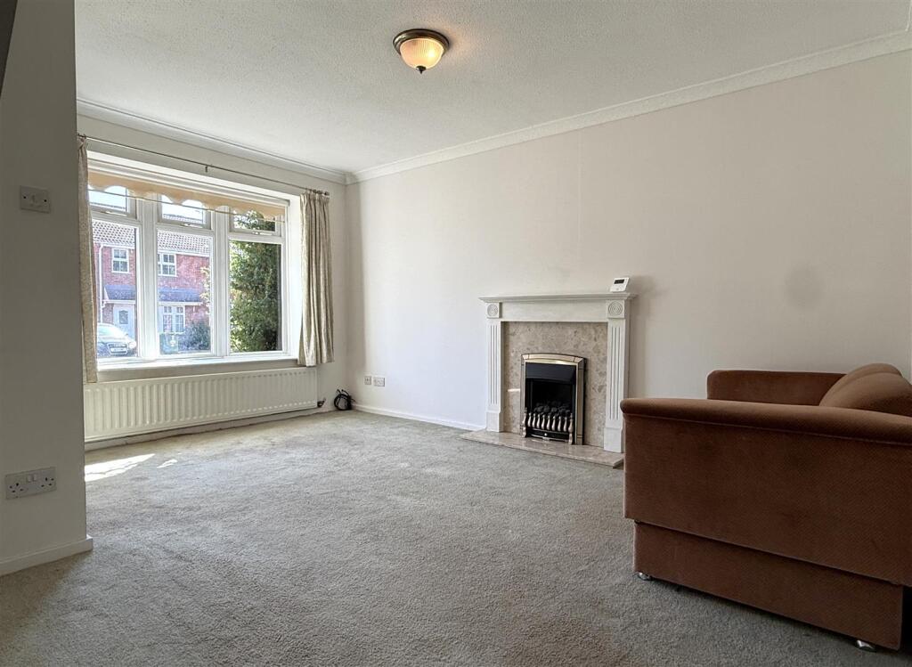 House in South Staffordshire, Perton - View 2