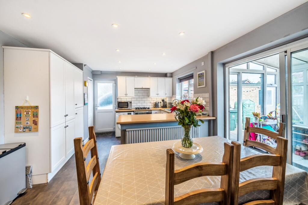 House in Worcester - View 5