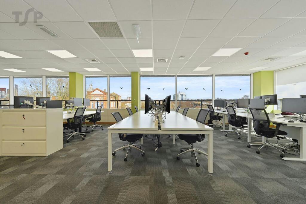 145df8JUS07827 1medium.JPG