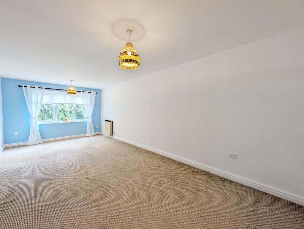 Apartment in Warrington - View 3