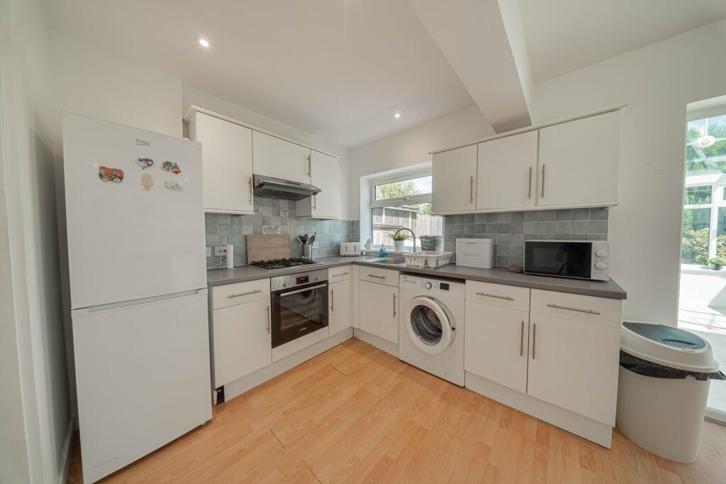 House in Haywards Heath, Franklands Village - View 4