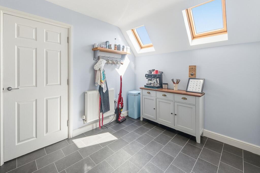 Apartment in Worcester - View 5