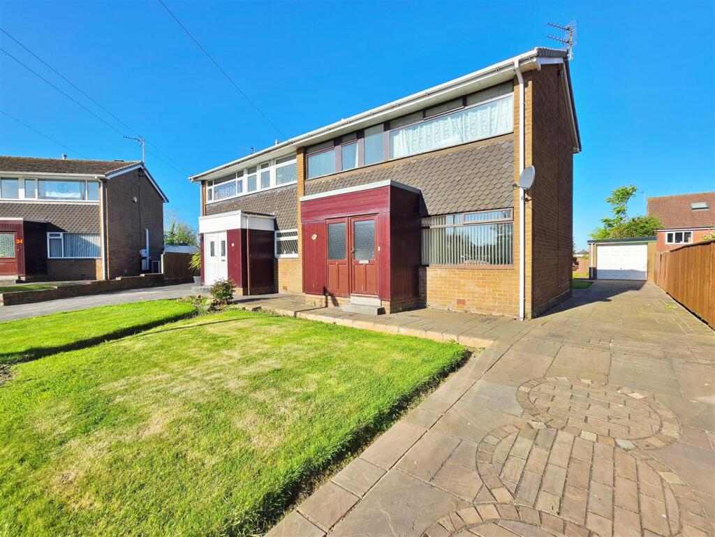 Main image of property: Compley Avenue, Poulton-Le-Fylde