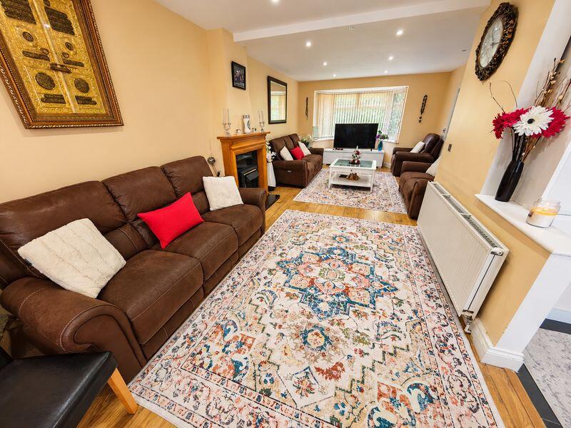 House in Southall - View 4