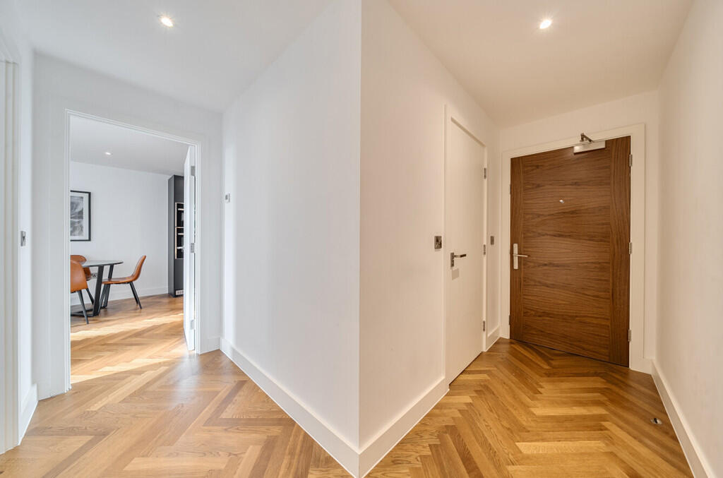 Apartment in Manchester, City Centre - View 4