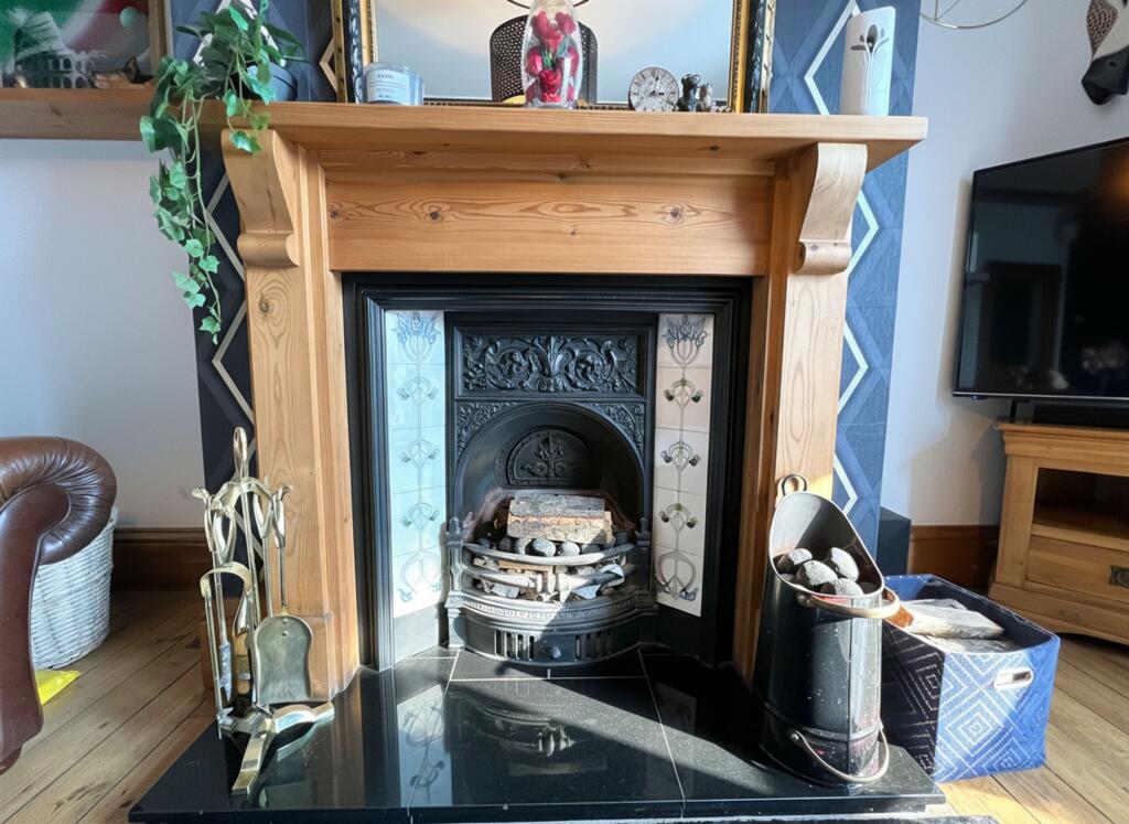 House in Huddersfield, Clayton West - View 5
