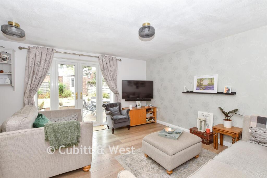 House in Haywards Heath - View 4