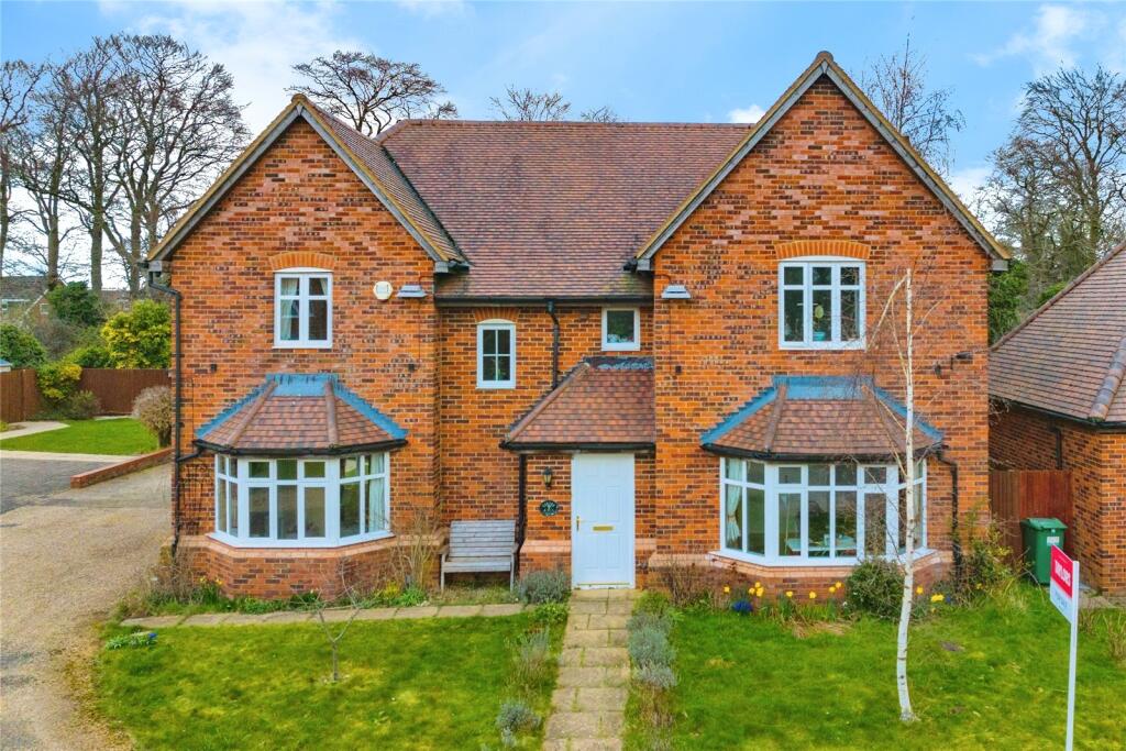 Main image of property: Lancot Place, Dunstable, Bedfordshire, LU6