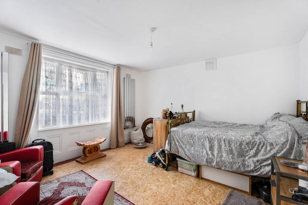 Apartment in London - View 4