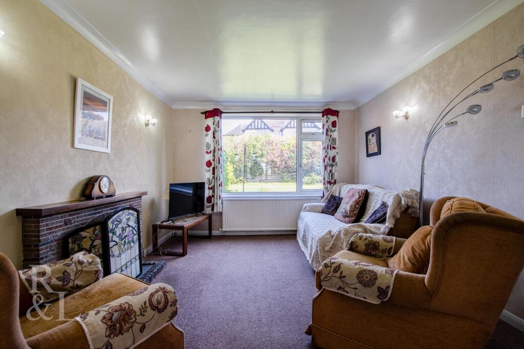 House in Rushcliffe, Keyworth - More