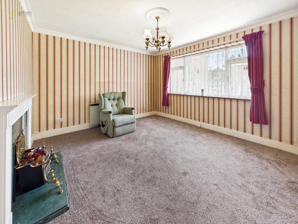 Apartment in Sutton Coldfield, Milking Gate - View 2