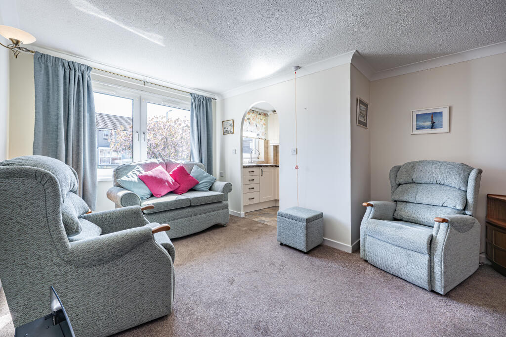 18 Springfield Court, Springfield Road, Bishopbriggs, Glasgow, G64 photo 4