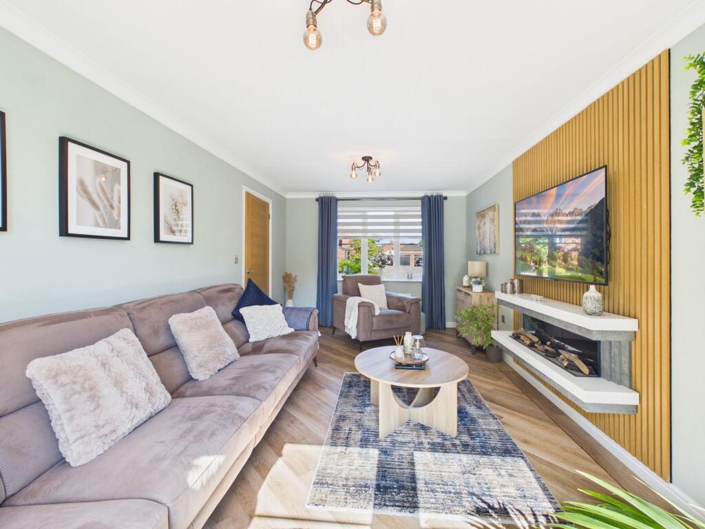 House in West Lancashire, Burscough Bridge, Burscough - More