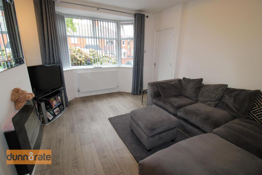 House in Stoke-on-Trent - More