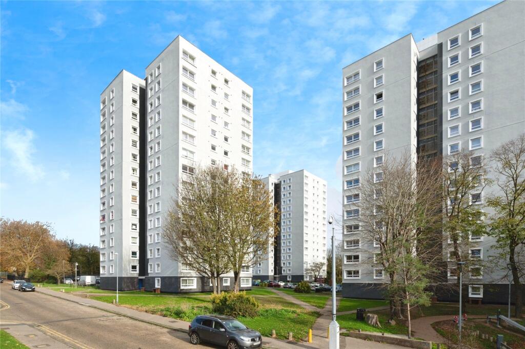 Main image of property: New Road, Grays, Essex, RM17