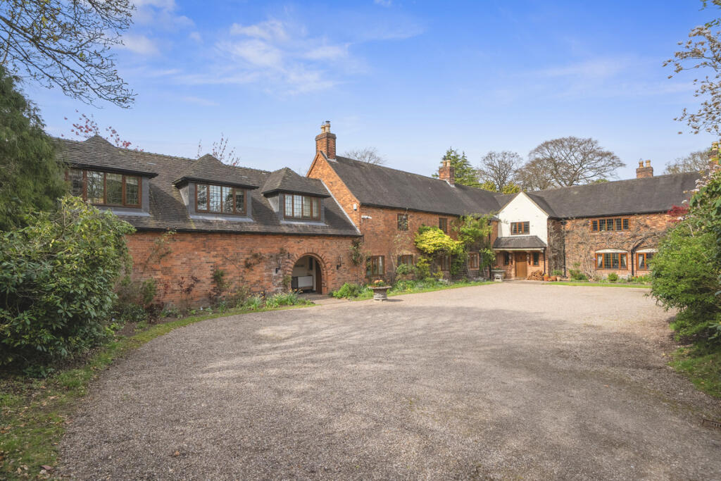 Main image of property: Roman Lane, Sutton Coldfield, B74