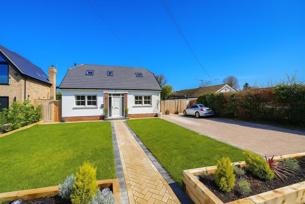 4-bed detached on The Meads, Bricket Wood, St. Albans, £1,225,000