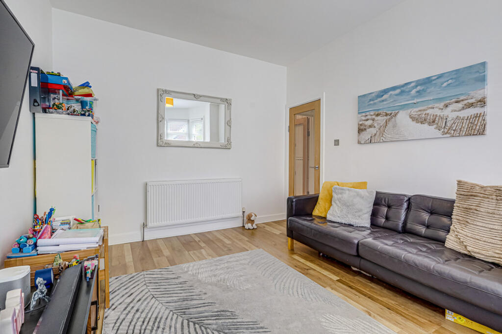 House in Southend-on-Sea, Westcliff-on-Sea - View 4