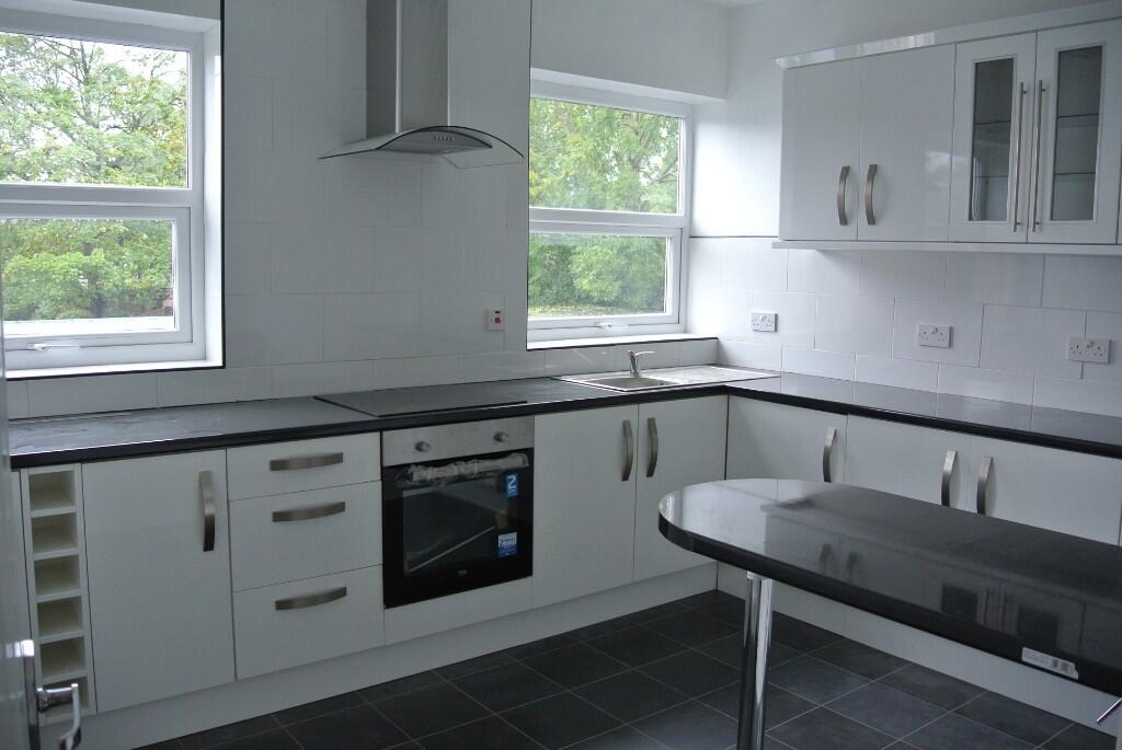 Main image of property: Fleetwood Road North, Thornton-Cleveleys, Lancashire, FY5