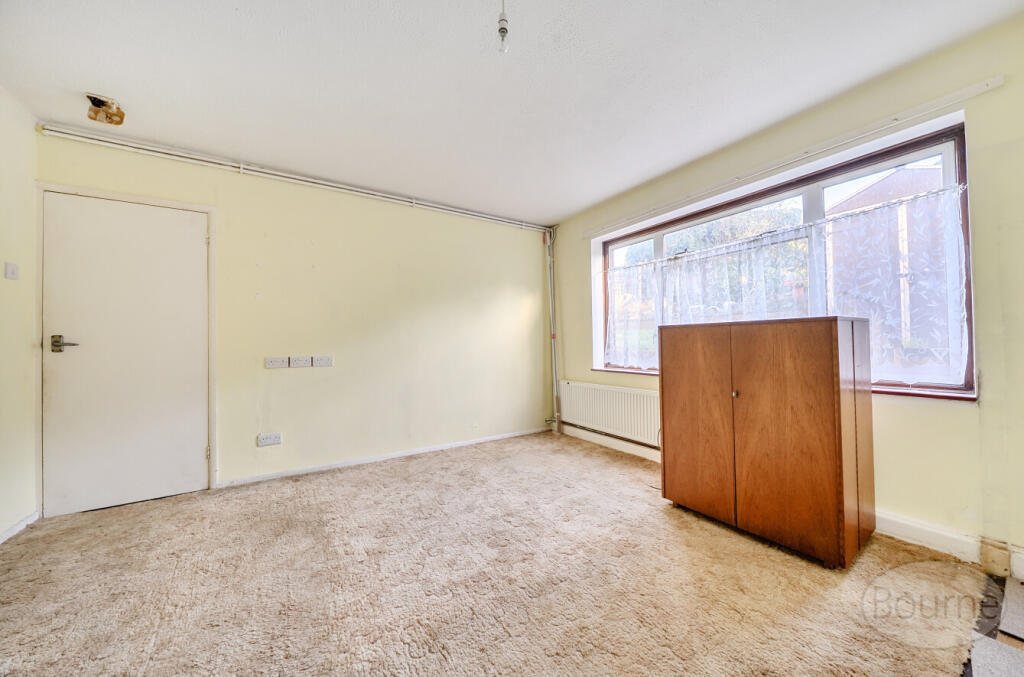 Apartment in Farnham, Shortheath - View 6