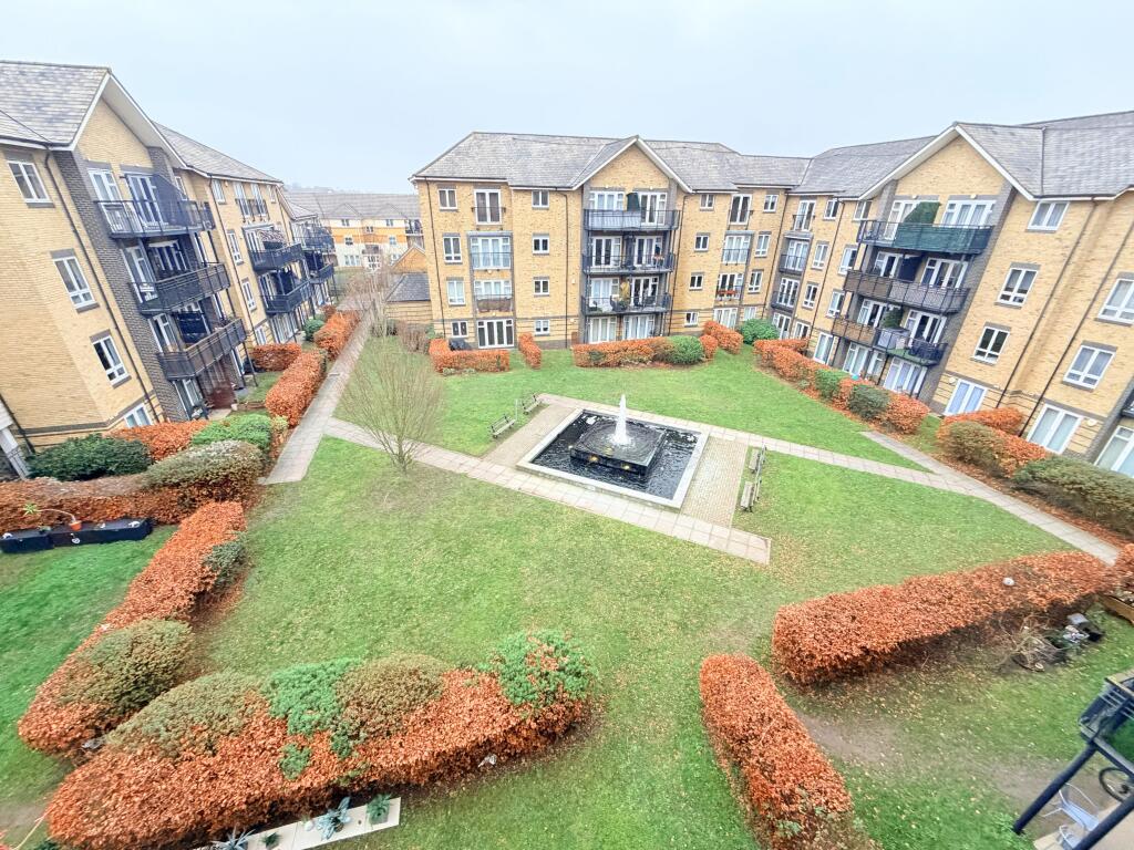 Main image of property: Southwell Close, Chafford Hundred, Essex, RM16 6AZ