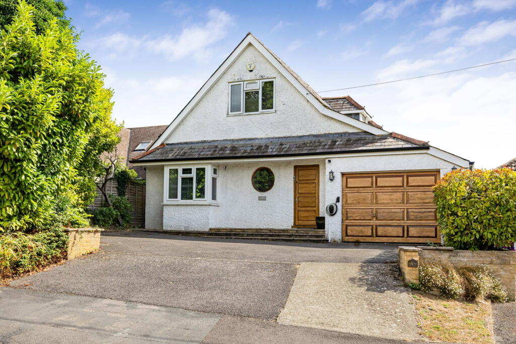 Main image of property: Hill Farm Road, Marlow, SL7 3LU