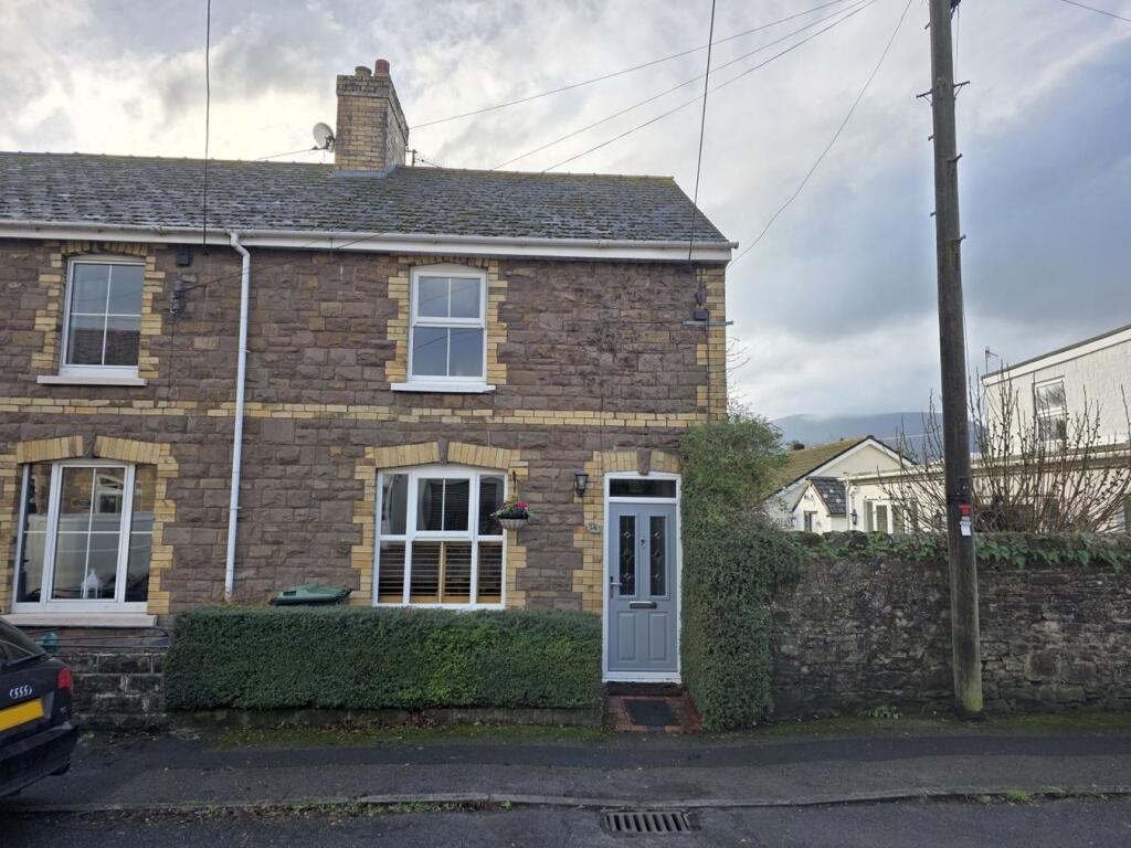 Main image of property: Oxford Street, Abergavenny, NP7