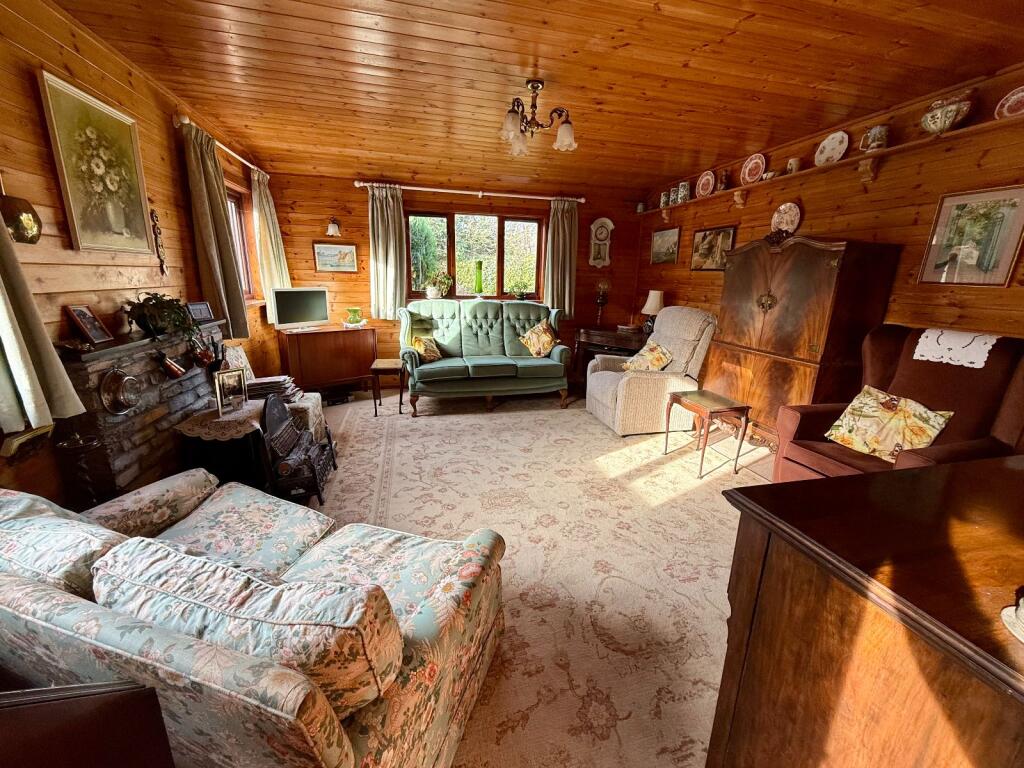 38 Bryniau, Brithdir, Dolgellau, LL40 2TY photo 2