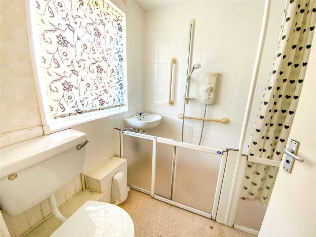 House in Stockton-on-Tees - More
