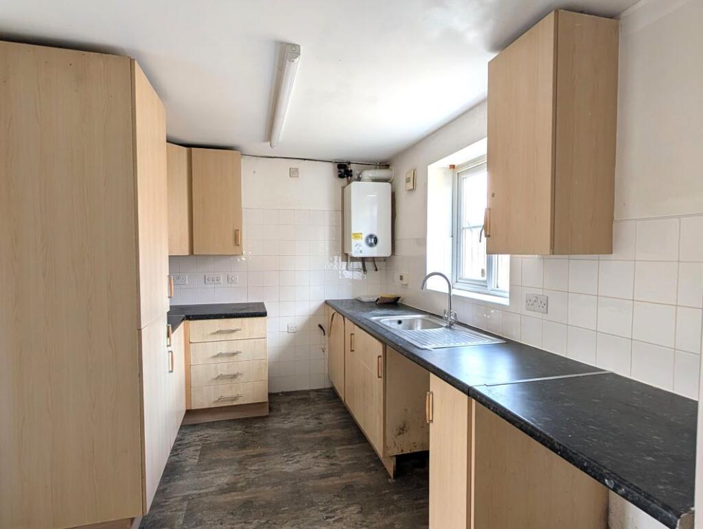 House in Gloucester - View 4