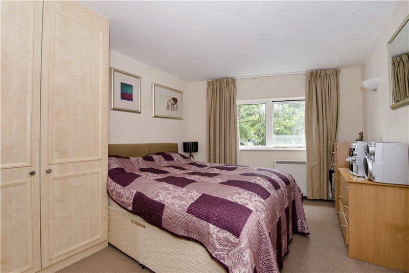 Apartment in London - View 3