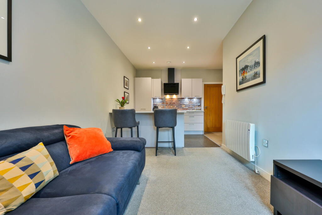Apartment in York - View 2
