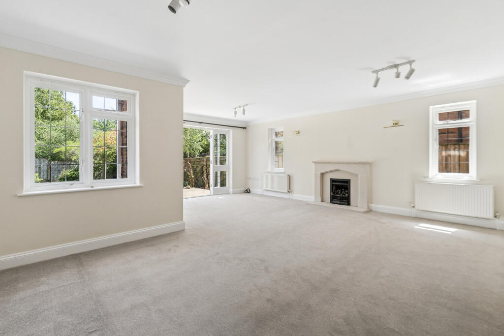 Denham Lane, Chalfont St Peter SL9  photo 4