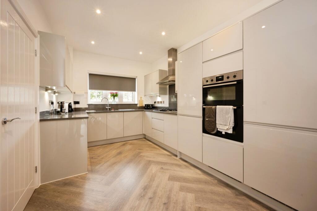 House in Milton Keynes - View 4