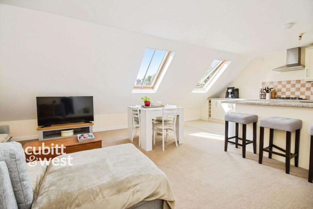 Apartment in Portsmouth - View 4