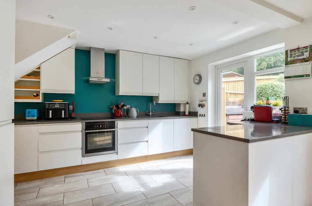 House in Winchester, Northbrook, Bishop's Waltham - View 4