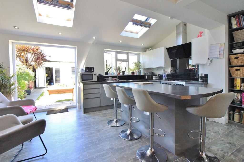 House in Portsmouth, Baffins - View 2