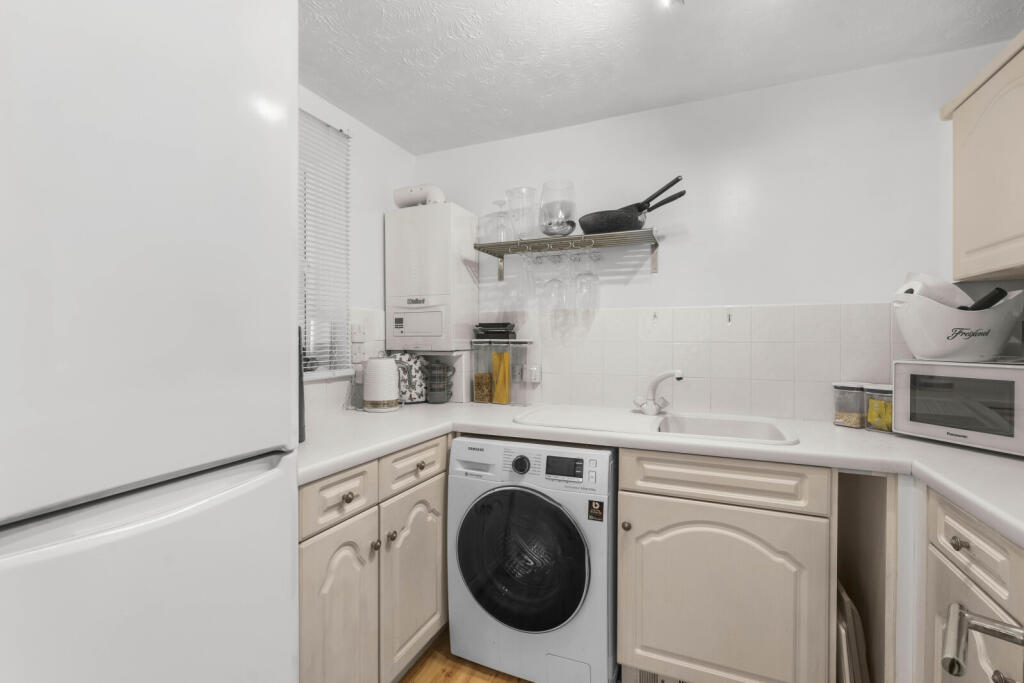 Apartment in Epping Forest, Sheering - View 5