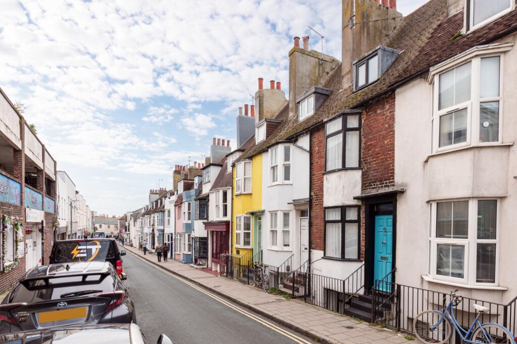 4-bed terraced on The Artist House, George Street, Brighton, £550,000