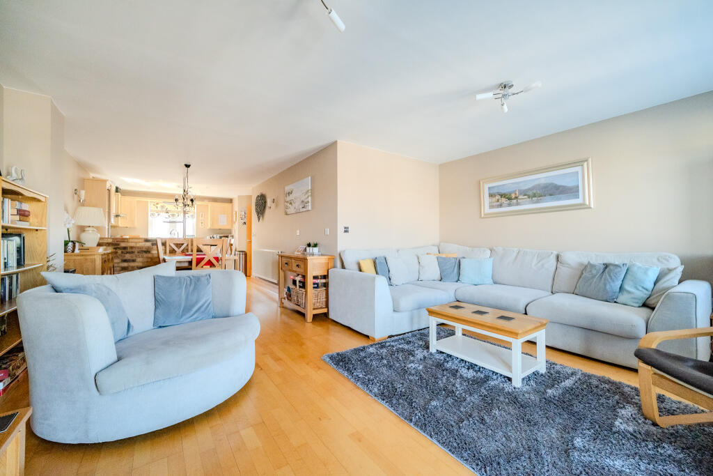 House in Brighton - View 4