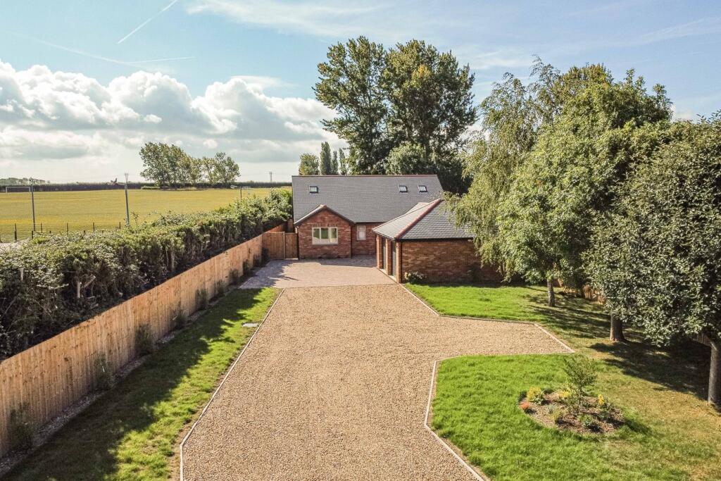 Main image of property: Shefford Road, Clifton, SG17