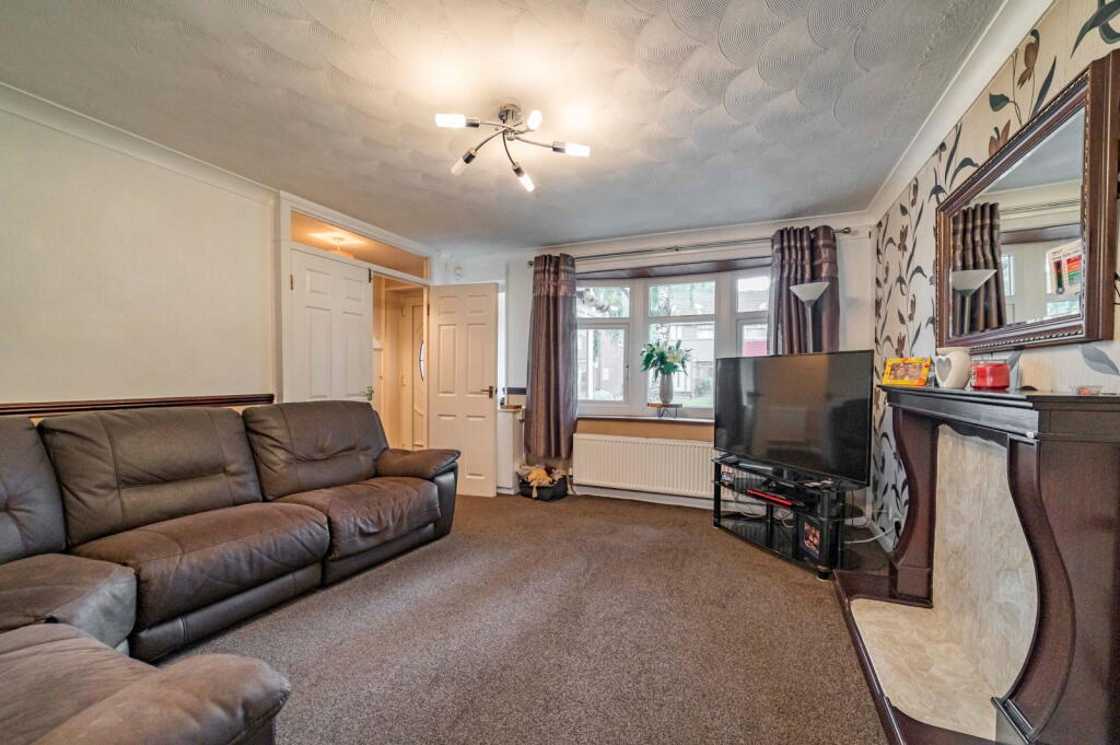 House in Oldham - View 2