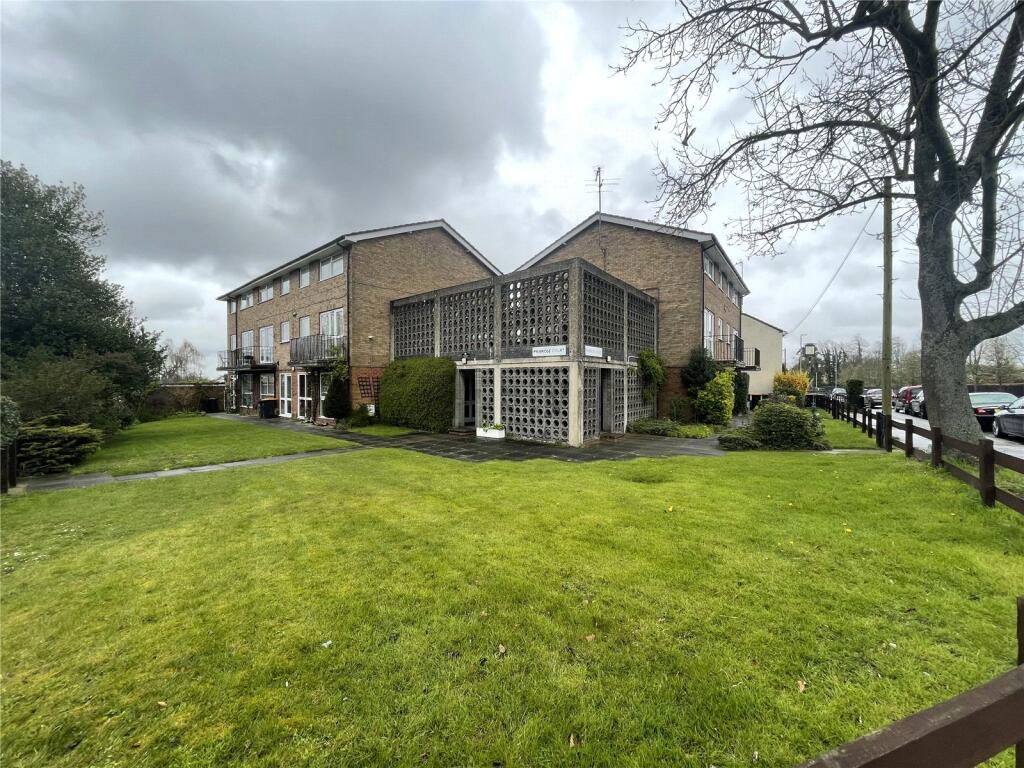 Main image of property: Chiltern Road, Dunstable, Bedfordshire, LU6