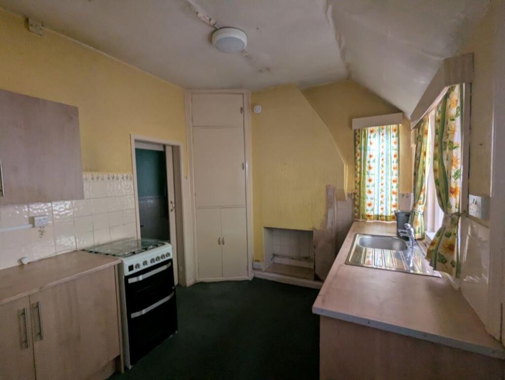 House in Cannock Chase, Heath Hayes and Wimblebury - More
