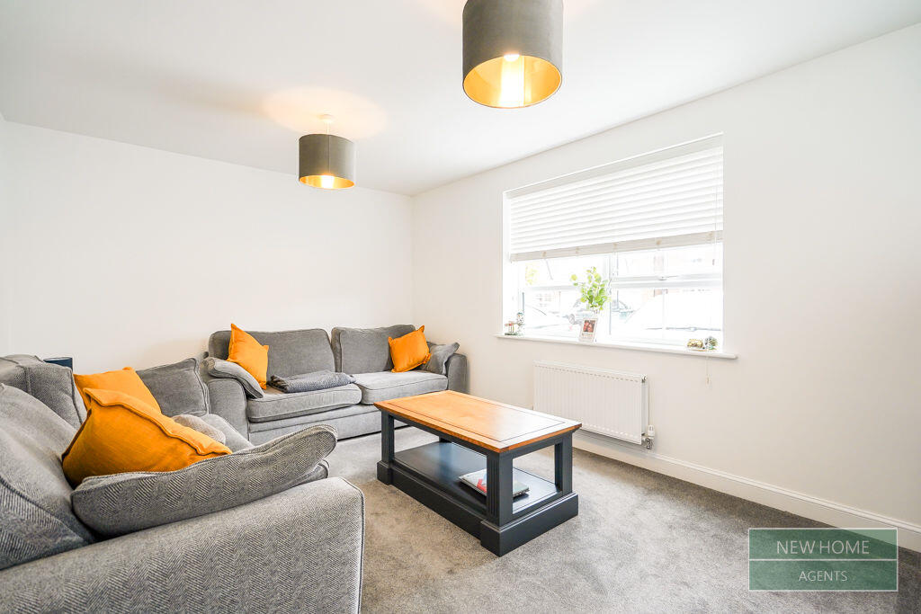 House in Doncaster, Rossington - View 5