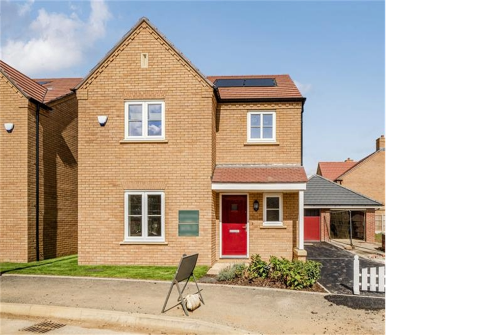 Main image of property: 3 bedroom Semi Detached House in Upton Lawn Grove, Upton, Northampton