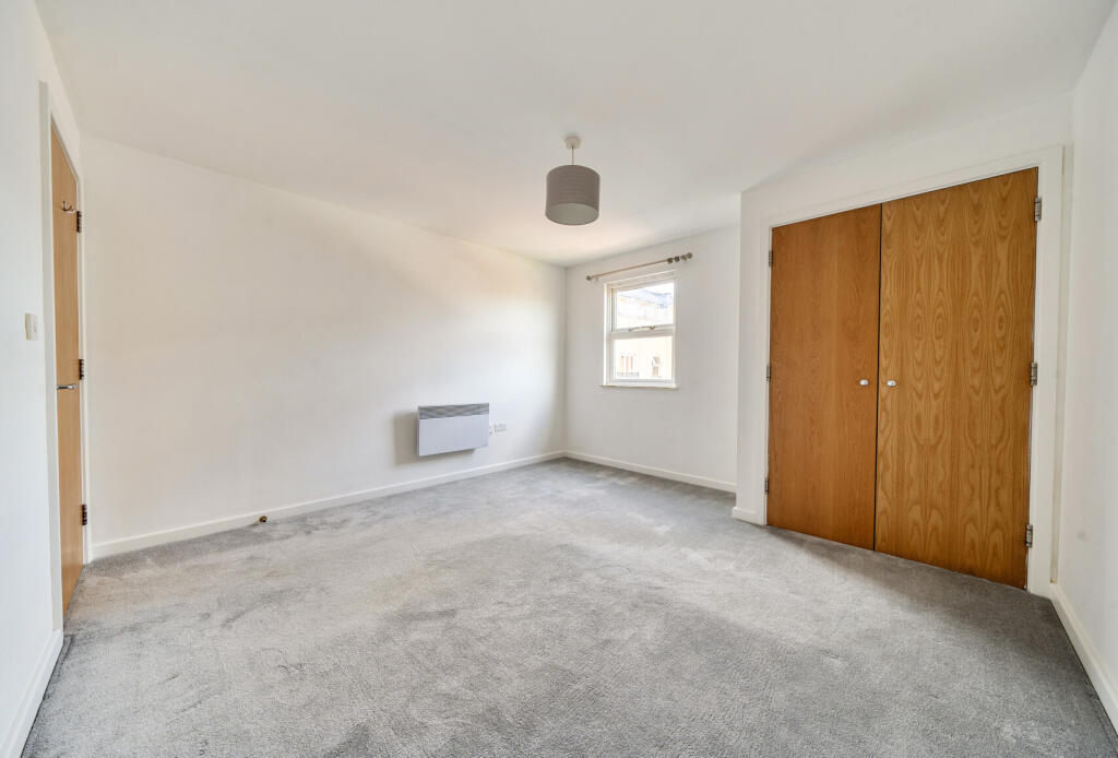 Apartment in Bristol, Old Market, St Philip's - View 5