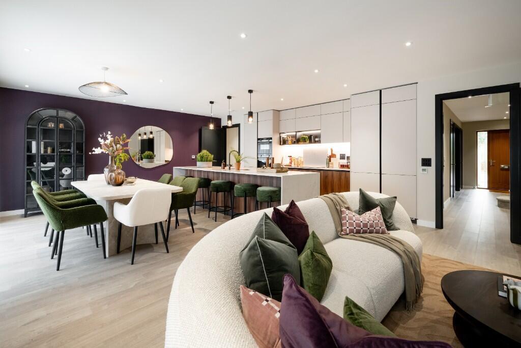 House in Enfield - More